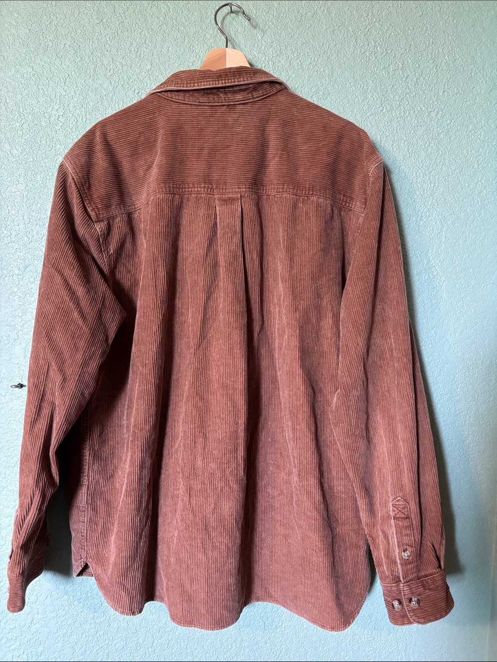 Urban Outfitters Brown Corduroy Button-Up Shirt Men’s Large - Like New - Picture 3 of 3